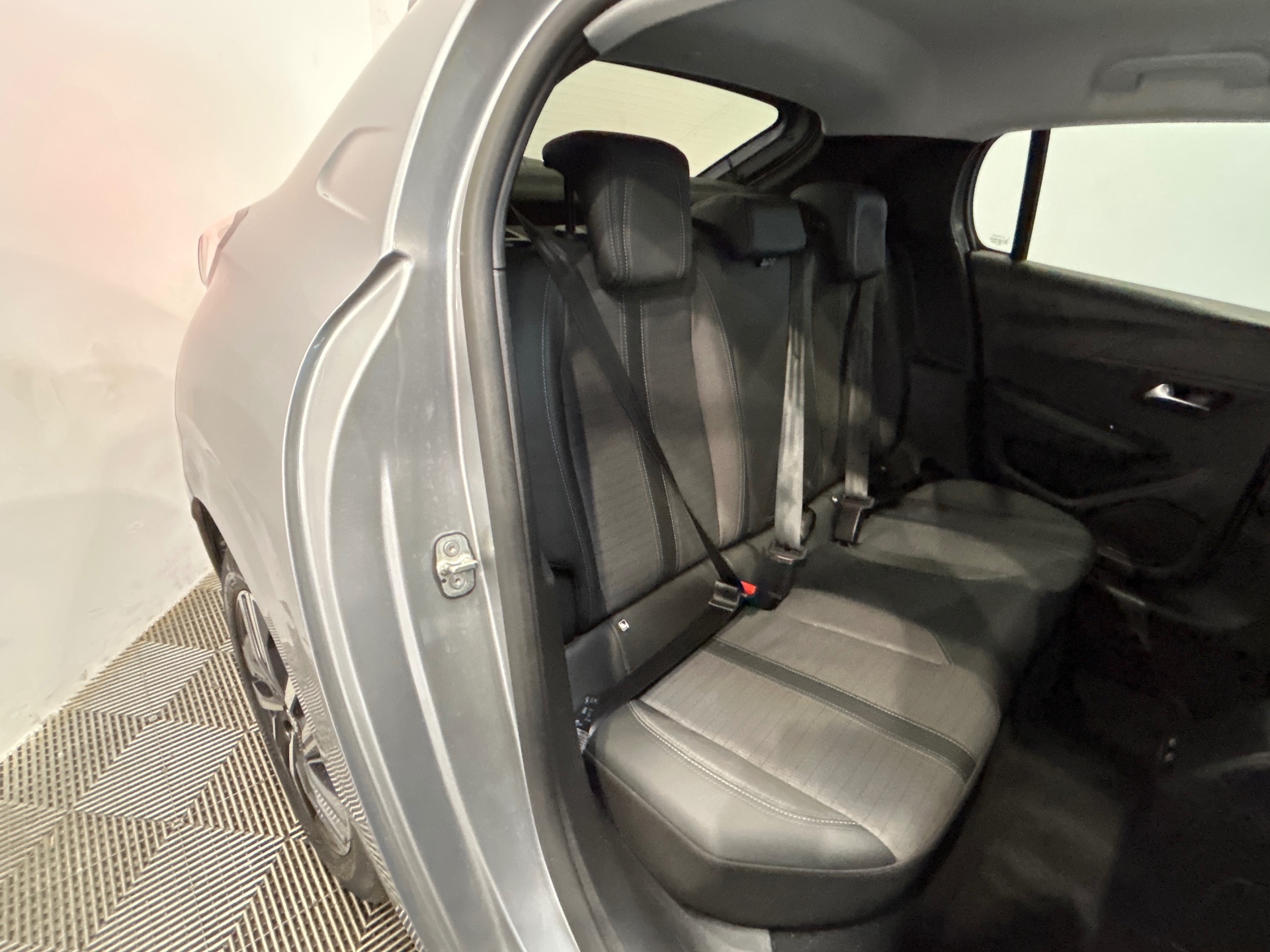 PEUGEOT 208 ALLURE PACK PURETECH 100 S&S BVM6