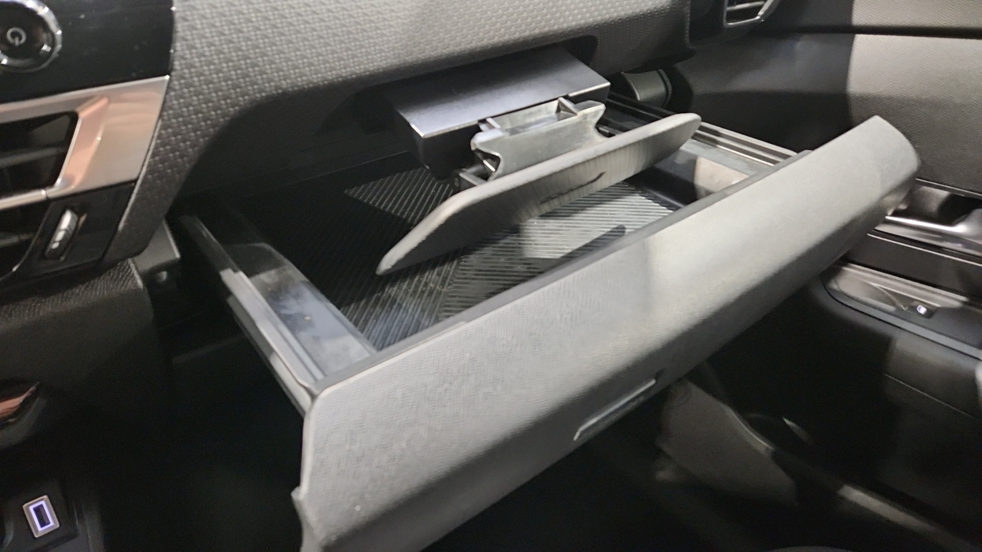 CITROEN C4 PureTech 130 BVM6 Max - 5P
